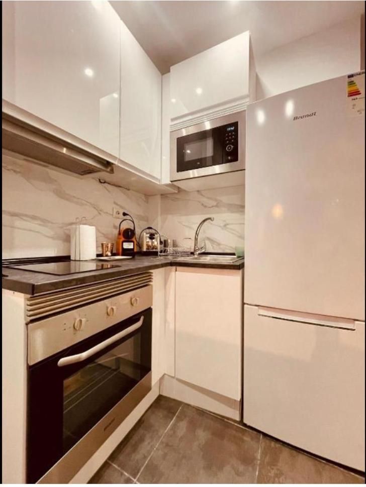 Moderno Estudio Junto A Nogalera - *
